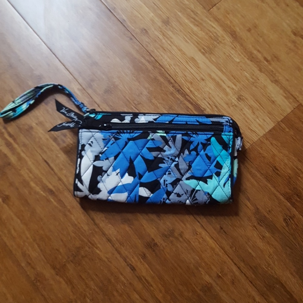 Vera Bradly Small Wristlet Wallet